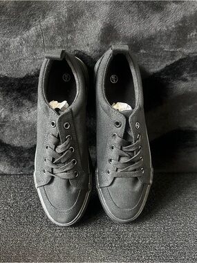 Canvas Lace Up Sneakers